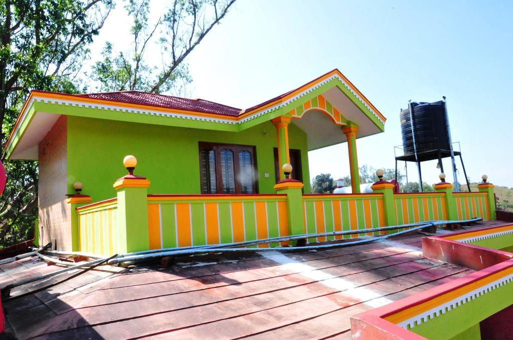 Akashadeepa Homestay 马迪凯里 外观 照片