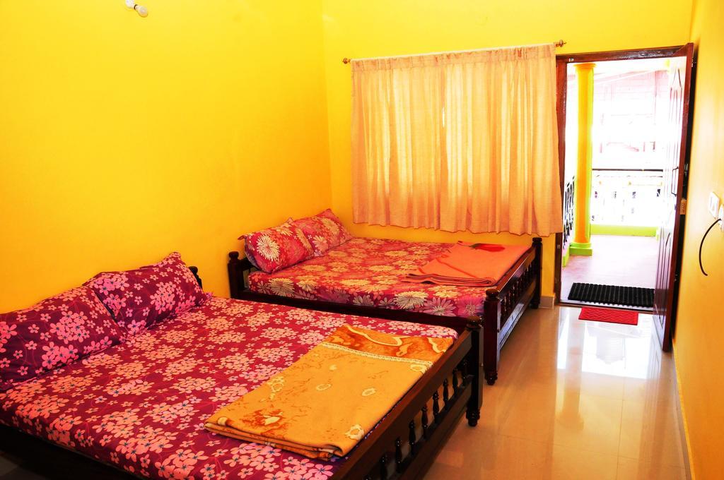 Akashadeepa Homestay 马迪凯里 外观 照片