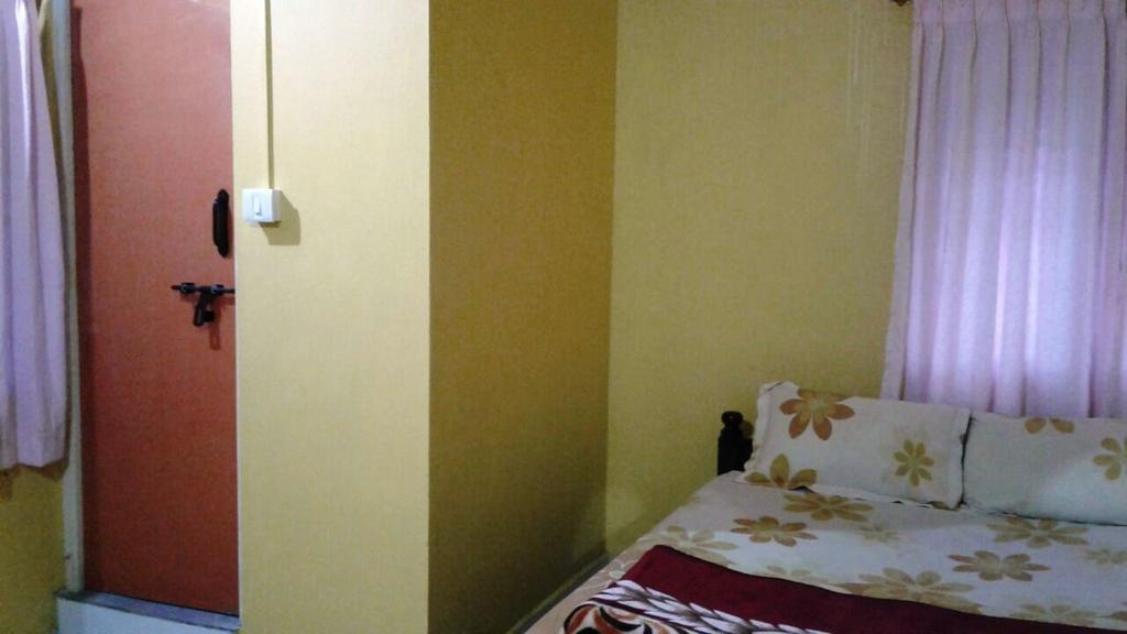Akashadeepa Homestay 马迪凯里 外观 照片